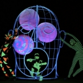  Black Light Theatre - "WOW"